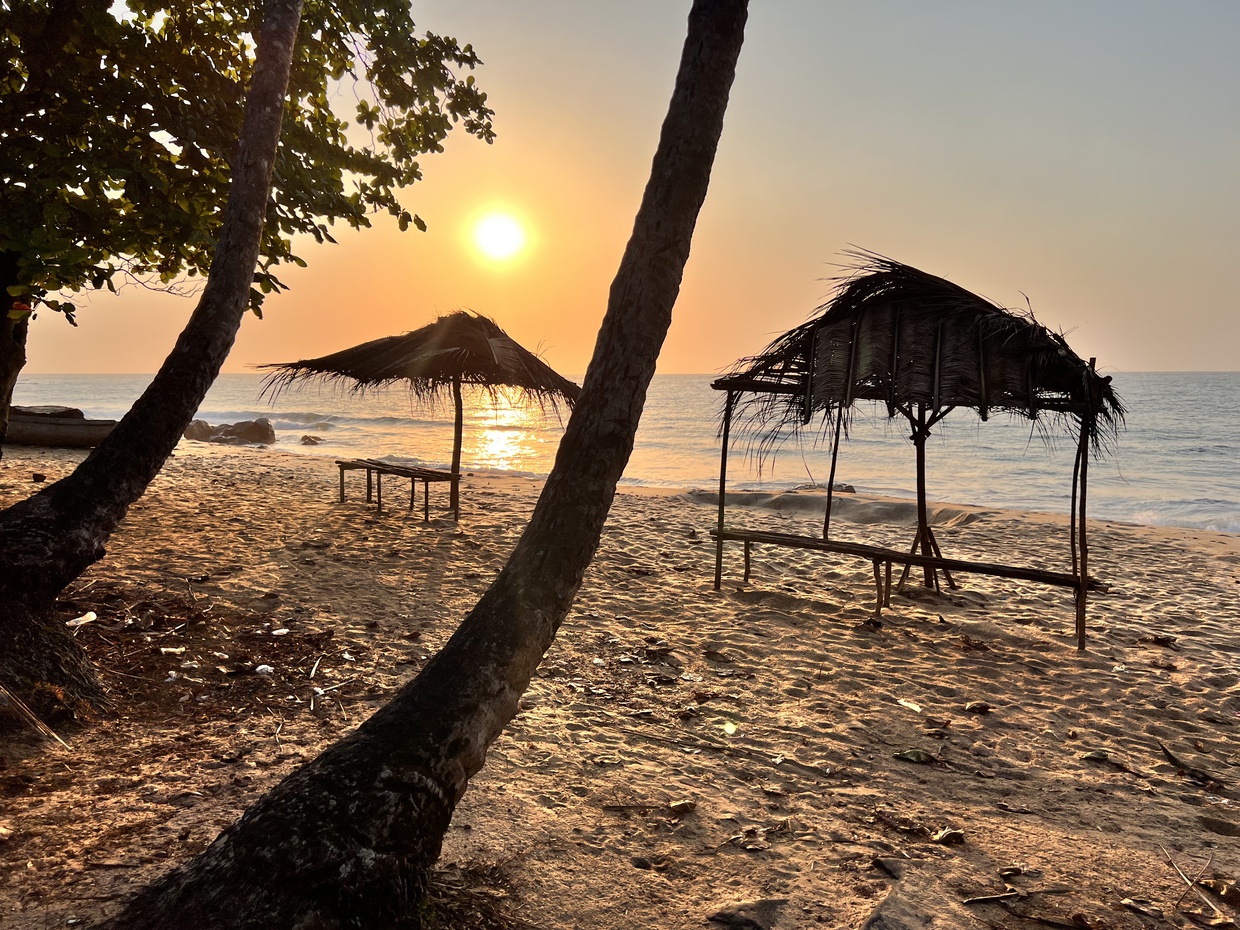 When Is the Best Time to Visit Liberia? A Month-by-Month Guide for USA Travelers, Beach Lovers & Surfers